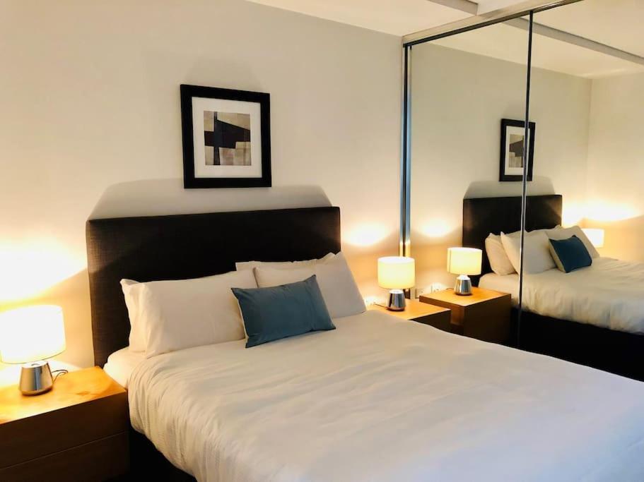 Fantastic Executive Neutral Bay Gro17204 Sydney