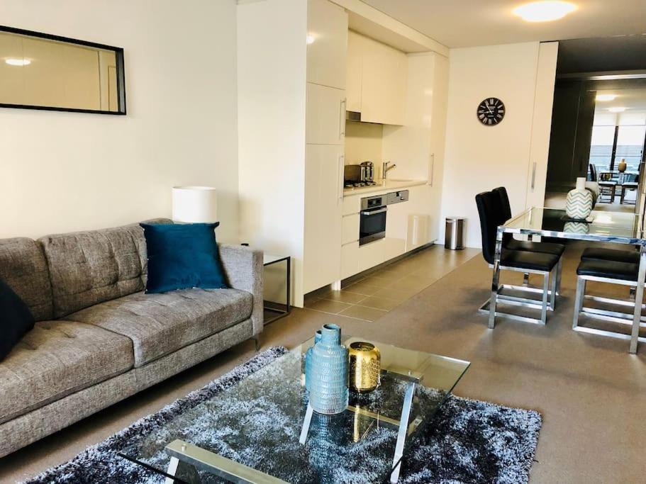 Apartment Fantastic Executive Neutral Bay Gro17204 Sydney